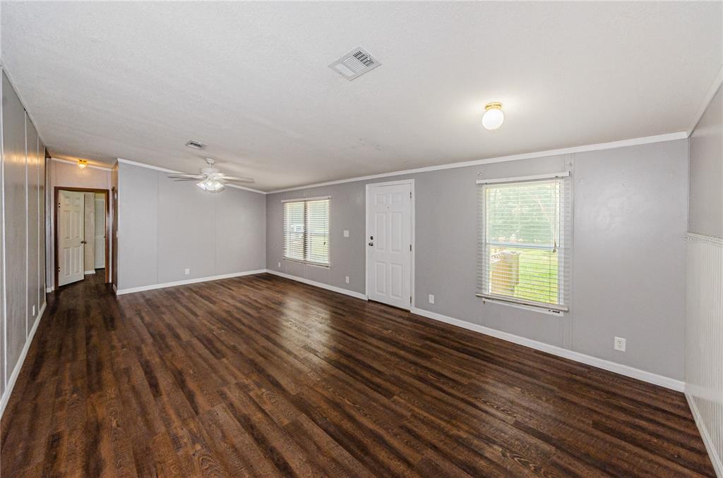 11118 Brahman Road Lithia, FL 33547 - Photo 9 of 60 Dining/Family Room Combo