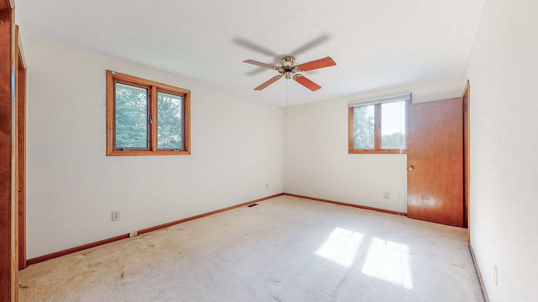 6714 Lee Road Smyrna, TN 37167 - Photo 34 of 70 an empty room with windows and fan