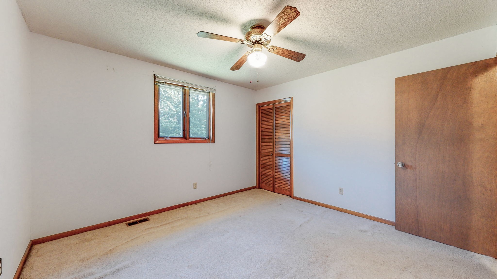 6714 Lee Road Smyrna, TN 37167 - Photo 44 of 70 an empty room with windows and fan