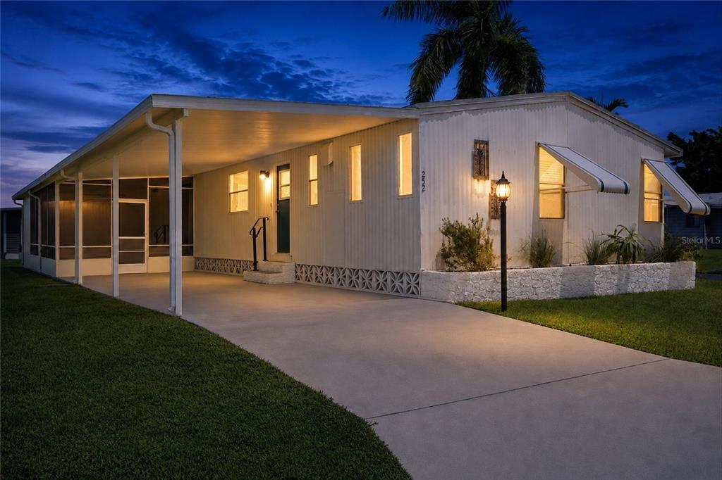 252 Loon Lane, Unit 252 Naples, FL 34114 - Photo 2 of 69 Gallery Image 2