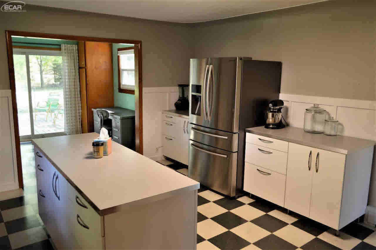 9146 Ray Road Gaines, MI 48436 - Photo 4 of 35 21371288-3.JPG