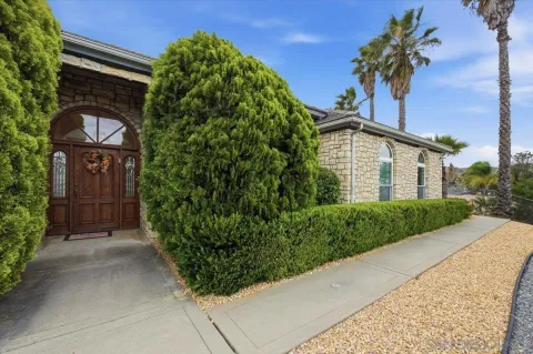 $1,999,999 | 10015 El Capitan Real Road, El Cajon, CA 92021