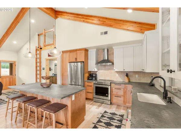 $5,495,000 | 1111 Illahee Road, Idleyld Park, OR 97447