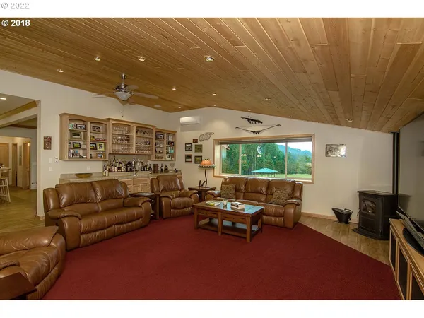 $5,495,000 | 1111 Illahee Road, Idleyld Park, OR 97447