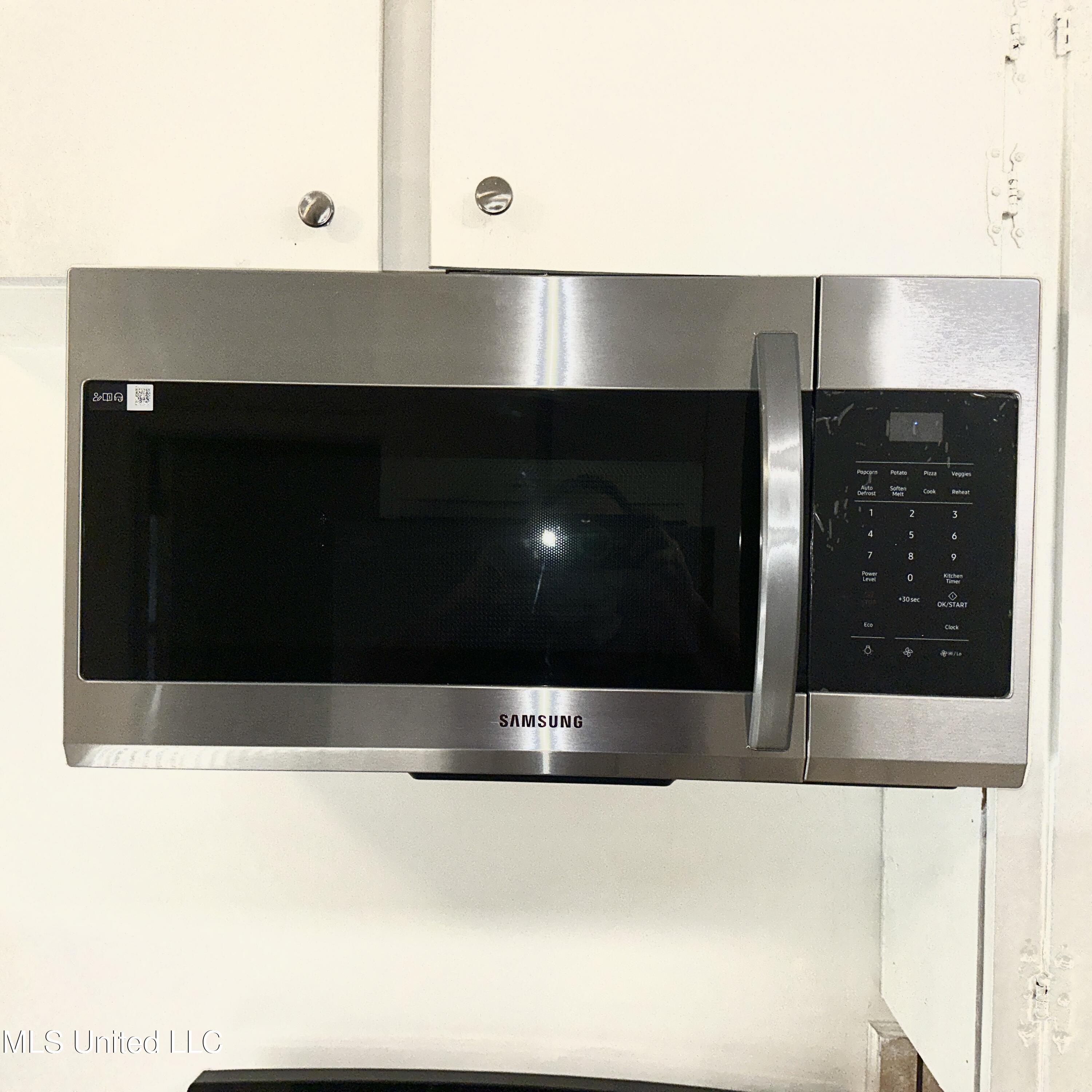 359 Cummins Street Jackson, MS 39204 - Photo 8 of 41 IMG_E5421