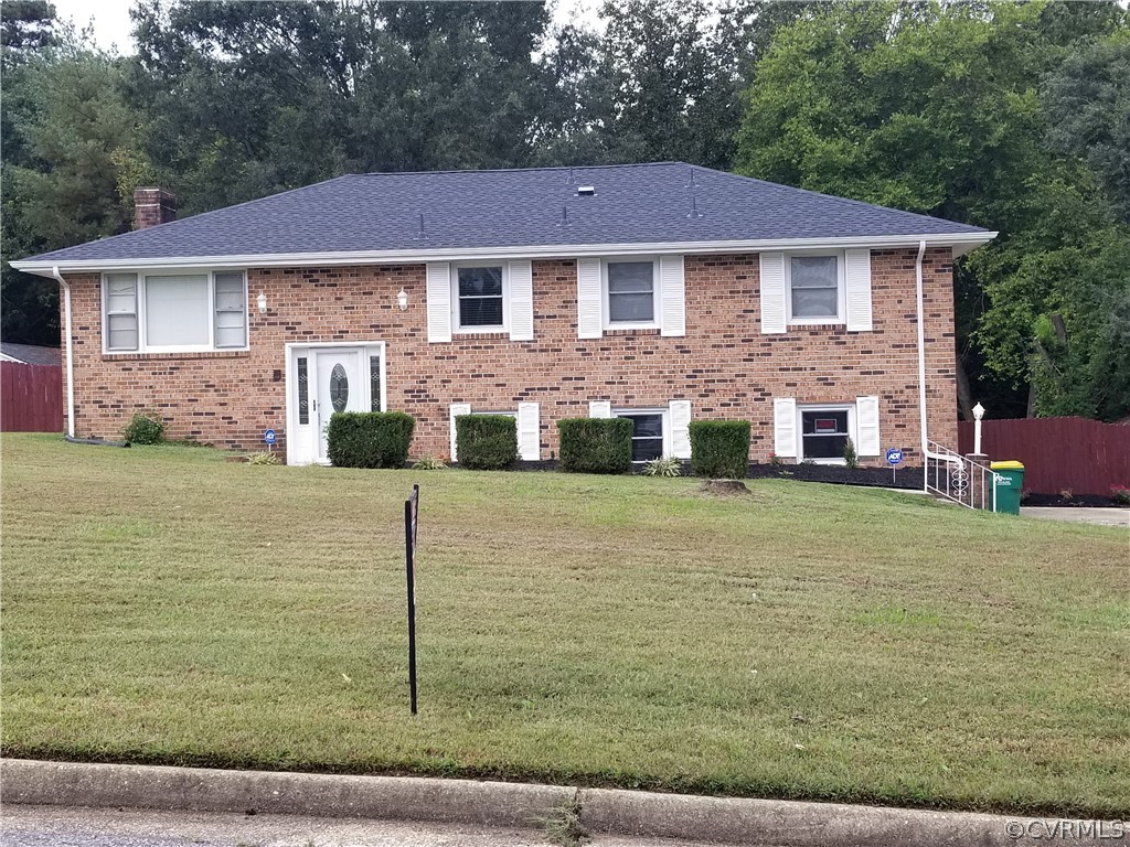 208 Oxford Road Hopewell, VA 23860 - Photo 1 of 39 Gallery Image 1