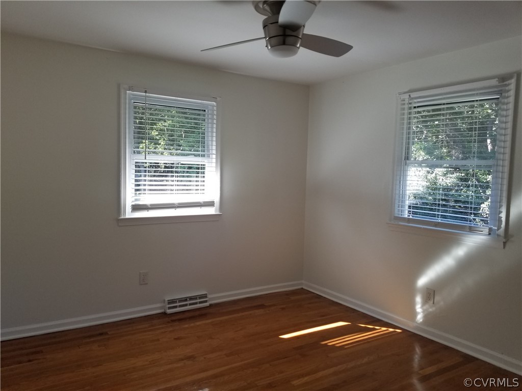 208 Oxford Road Hopewell, VA 23860 - Photo 16 of 39 Gallery Image 16