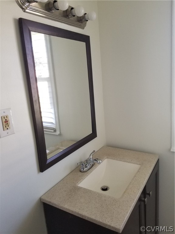 208 Oxford Road Hopewell, VA 23860 - Photo 20 of 39 Gallery Image 20