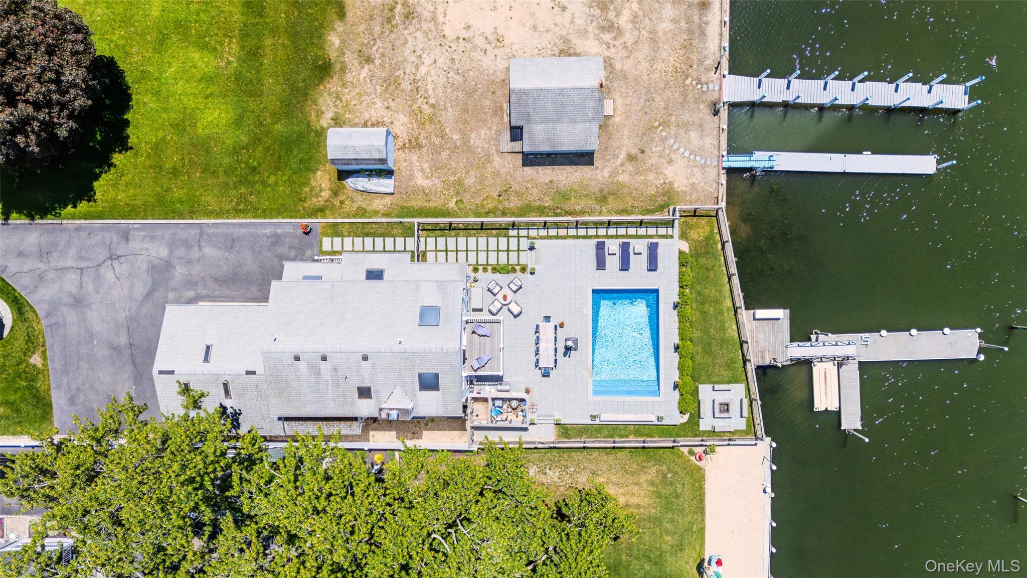 81 Beach Road Aquebogue, NY 11901 - Photo 43 of 50