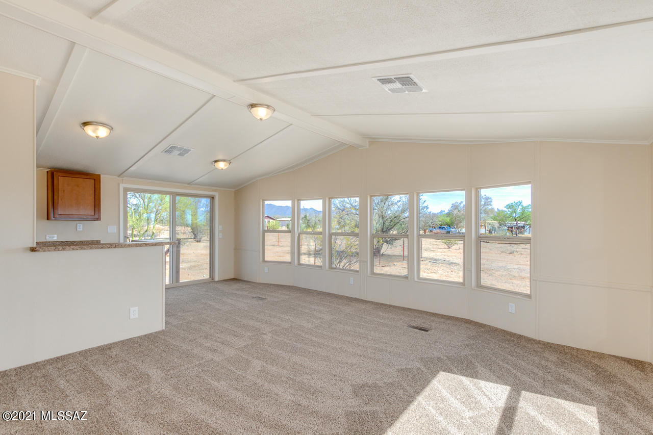 6860 North Sanders Road Tucson, AZ 85743 - Photo 7 of 26 Gallery Image 7