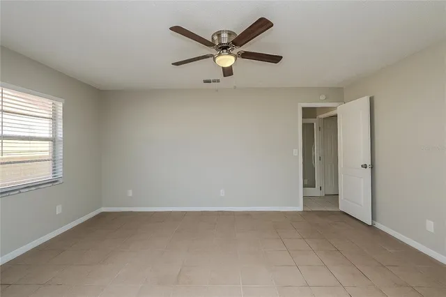 $2,340 | 3103 Apricot Street, Seffner, FL 33584