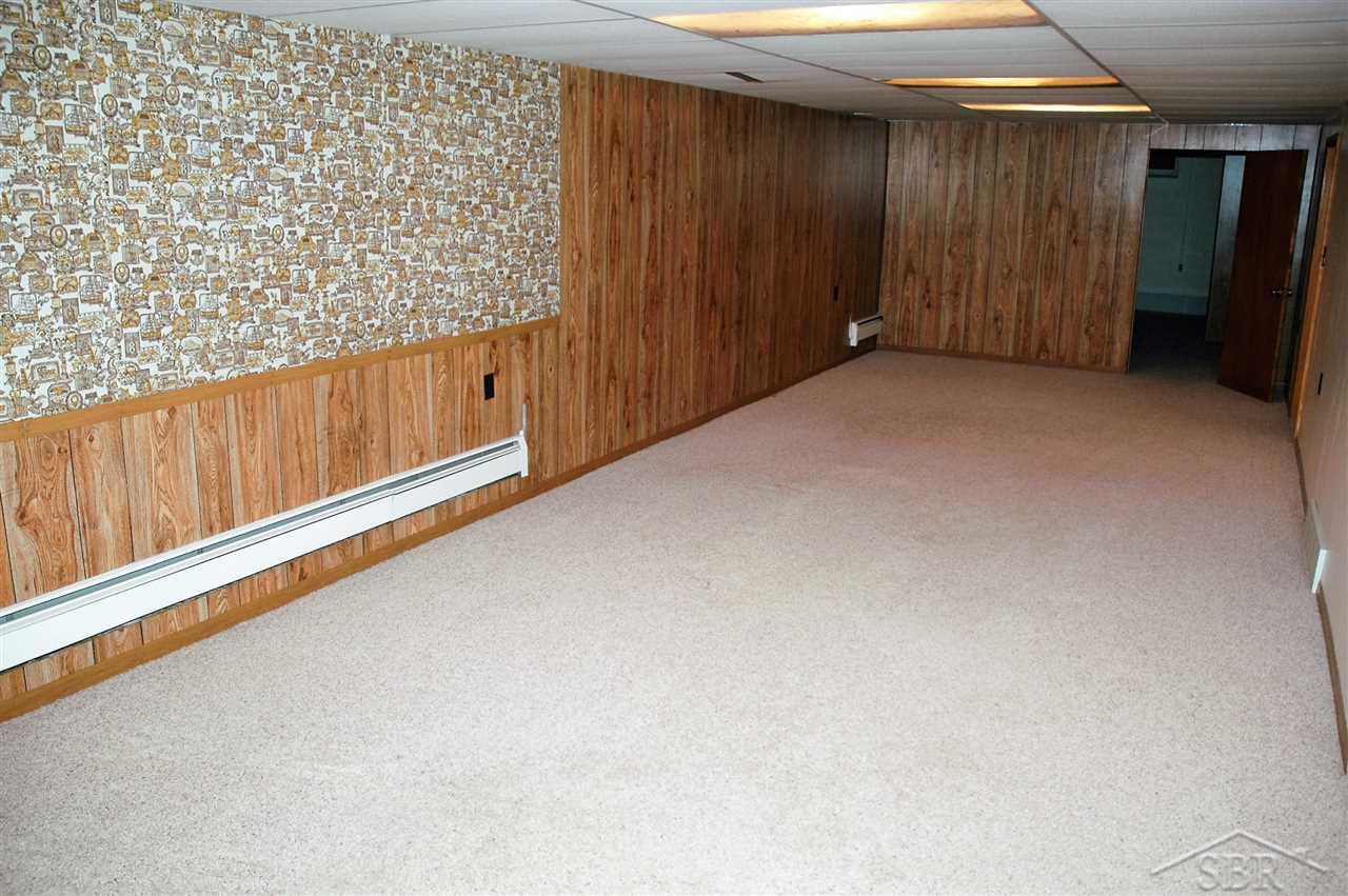 1574 South Beyer Road Saginaw, MI 48601 - Photo 26 of 33 31266670-25.JPG