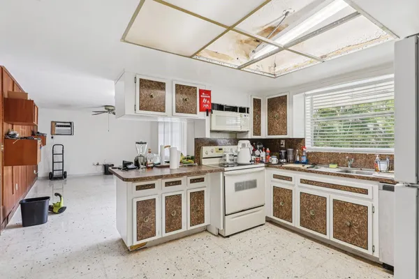 $3,500,000 | 525 Northeast 58th Street, Miami, FL 33137