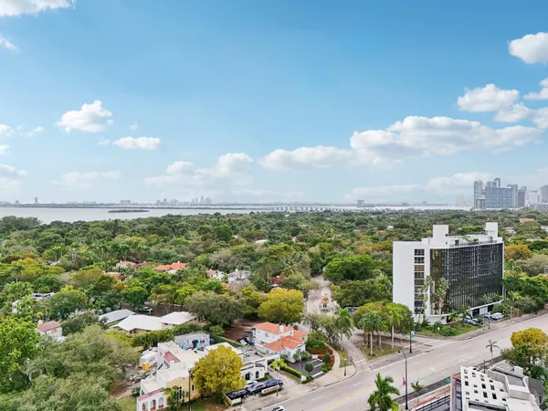 $3,500,000 | 525 Northeast 58th Street, Miami, FL 33137