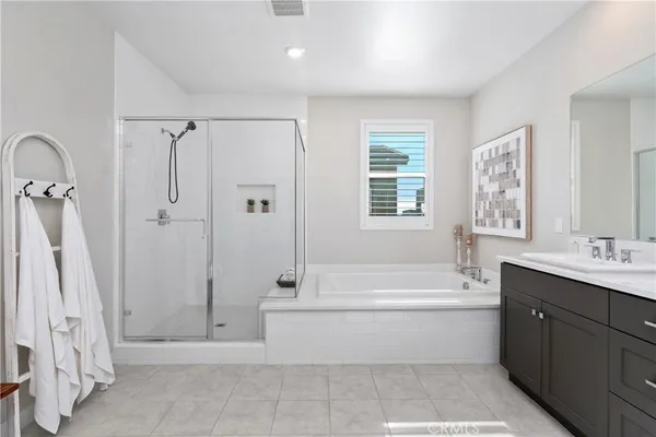 $1,588,000 | 601 Catalonia, Lake Forest, CA 92630