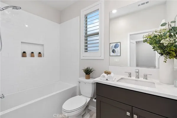 $1,588,000 | 601 Catalonia, Lake Forest, CA 92630