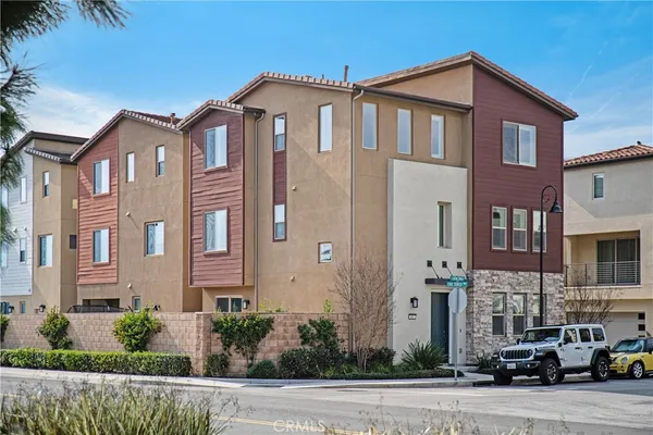$1,588,000 | 601 Catalonia, Lake Forest, CA 92630