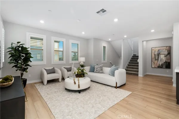 $1,588,000 | 601 Catalonia, Lake Forest, CA 92630