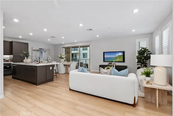 $1,588,000 | 601 Catalonia, Lake Forest, CA 92630