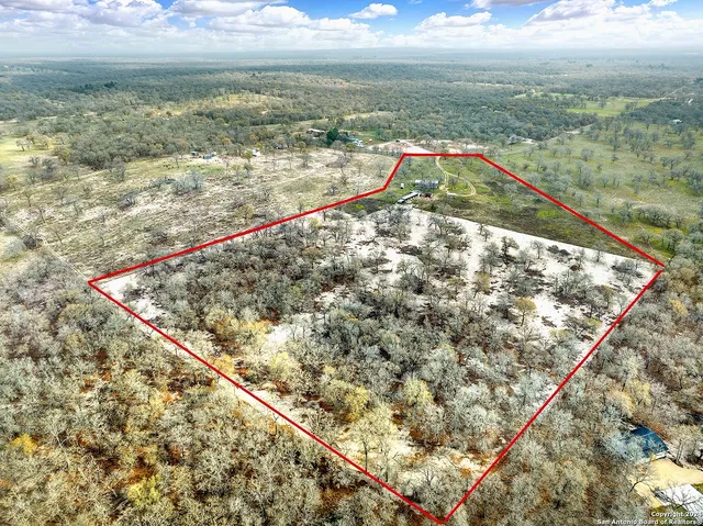 $429,000 | 345 Shorthorn Road, Stockdale, TX 78160