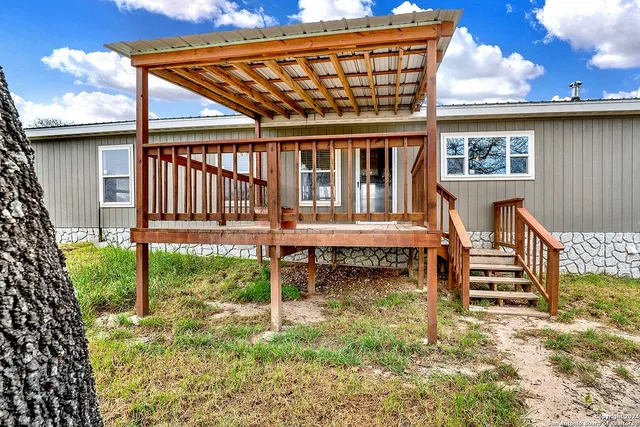 $429,000 | 345 Shorthorn Road, Stockdale, TX 78160