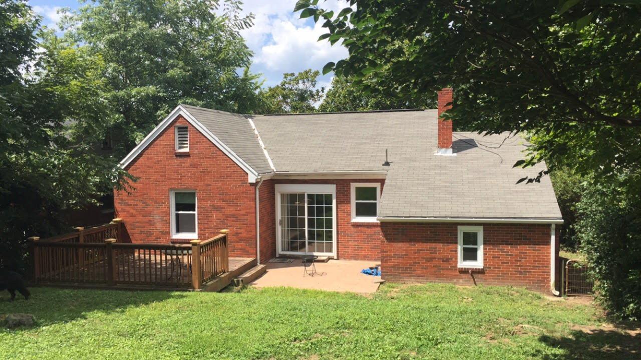 2464 Livingston Road Southwest Roanoke, VA 24015 - Photo 2 of 6 IMG_1366
