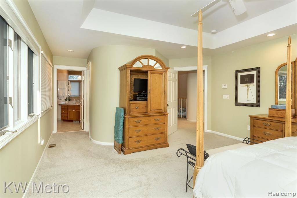 685 Trinway Road Troy, MI 48085 - Photo 27 of 49