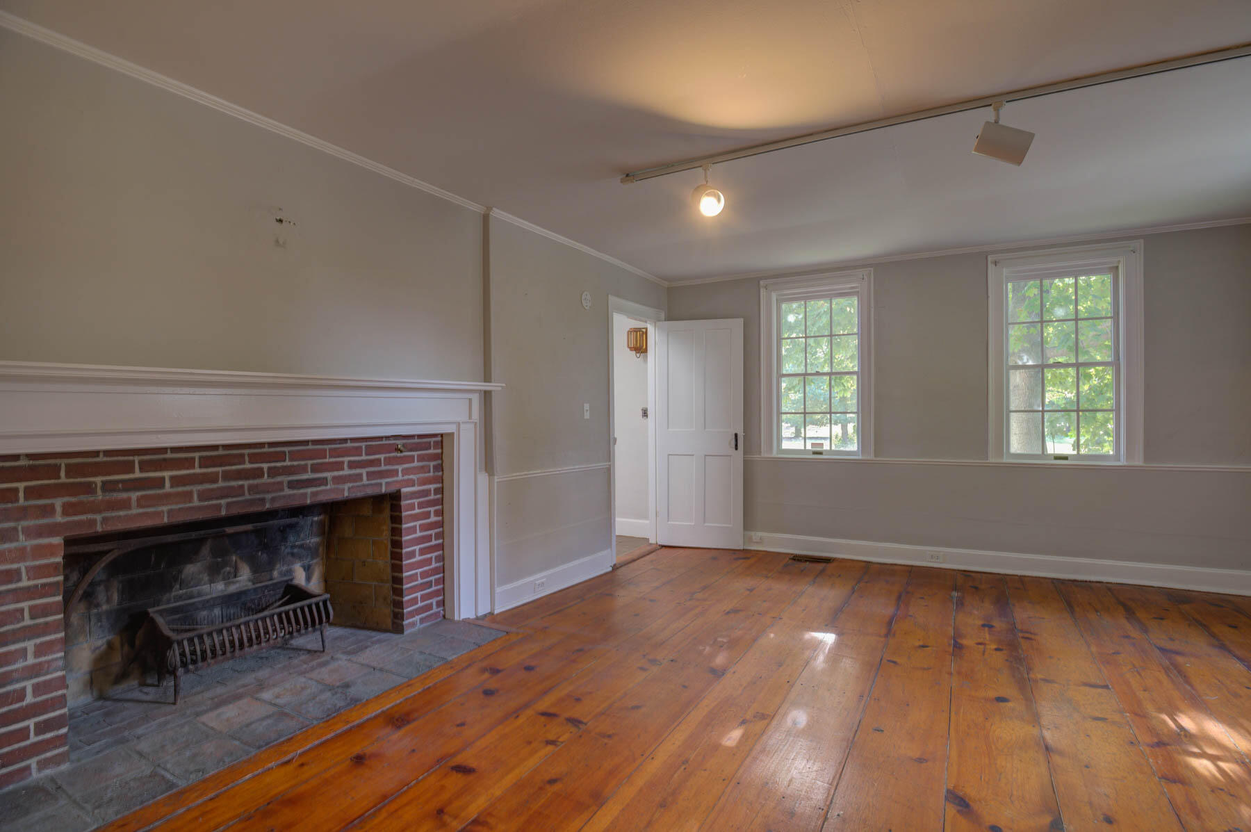 2232 Post Road Wells, ME 04090 - Photo 14 of 45 Living Space