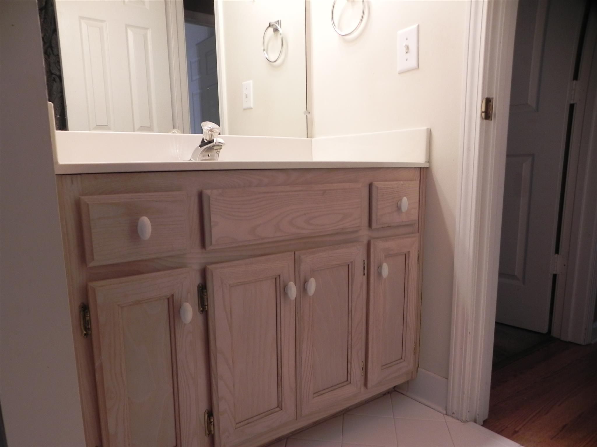 5416 Roxborough Point Hermitage, TN 37076 - Photo 16 of 23 Hall bath