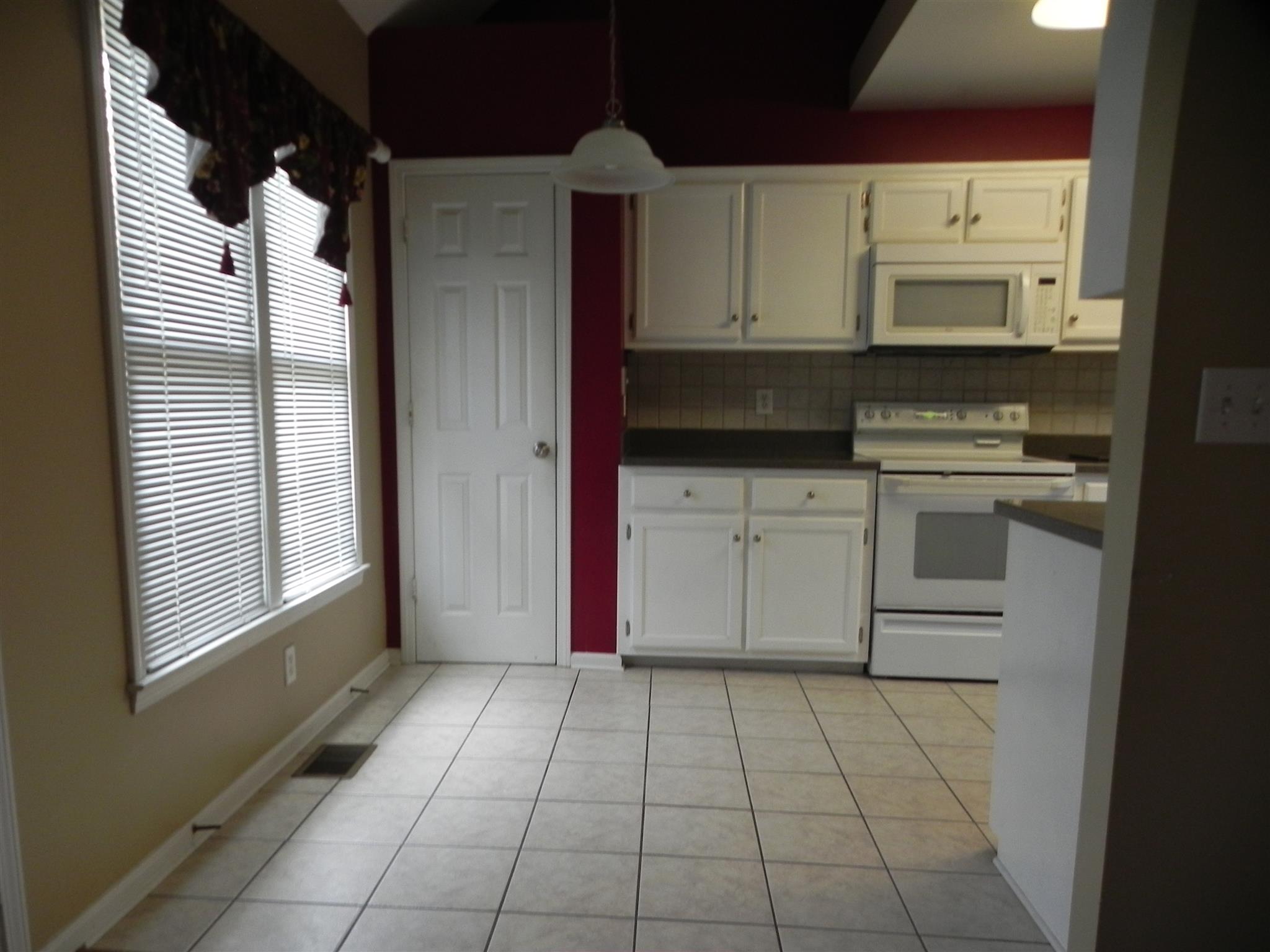 5416 Roxborough Point Hermitage, TN 37076 - Photo 7 of 23 Eat in kitchen.
