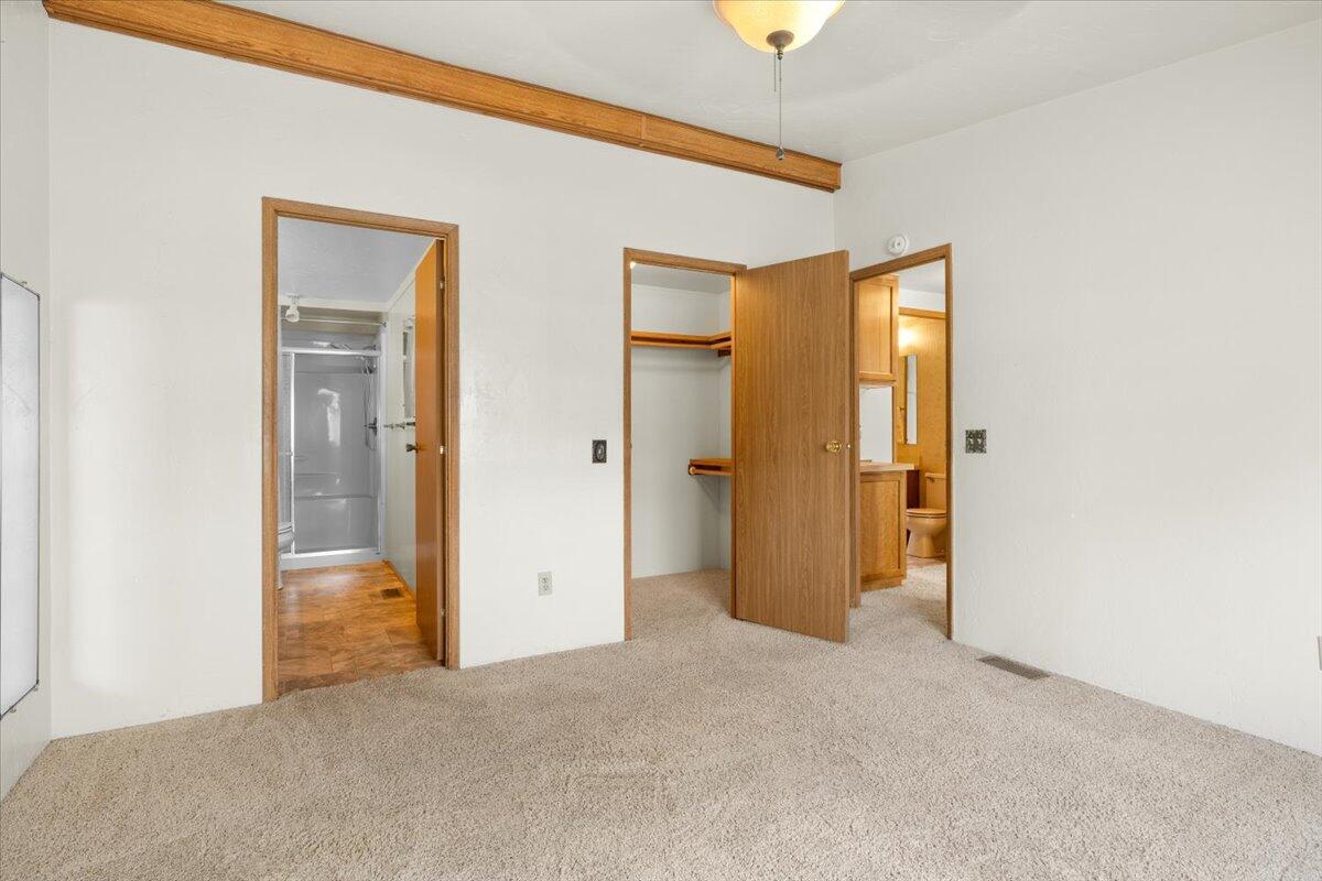 555 Freeman Road, Unit 46 Central Point, OR 97502 - Photo 13 of 22 13
