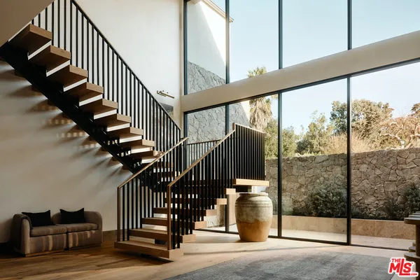 a view of entryway
