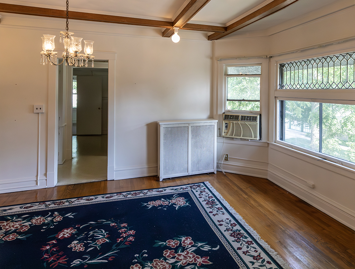 202 Ridgeland Avenue, Unit 2 Oak Park, IL 60302 - Photo 27 of 34 a view of a room with stair