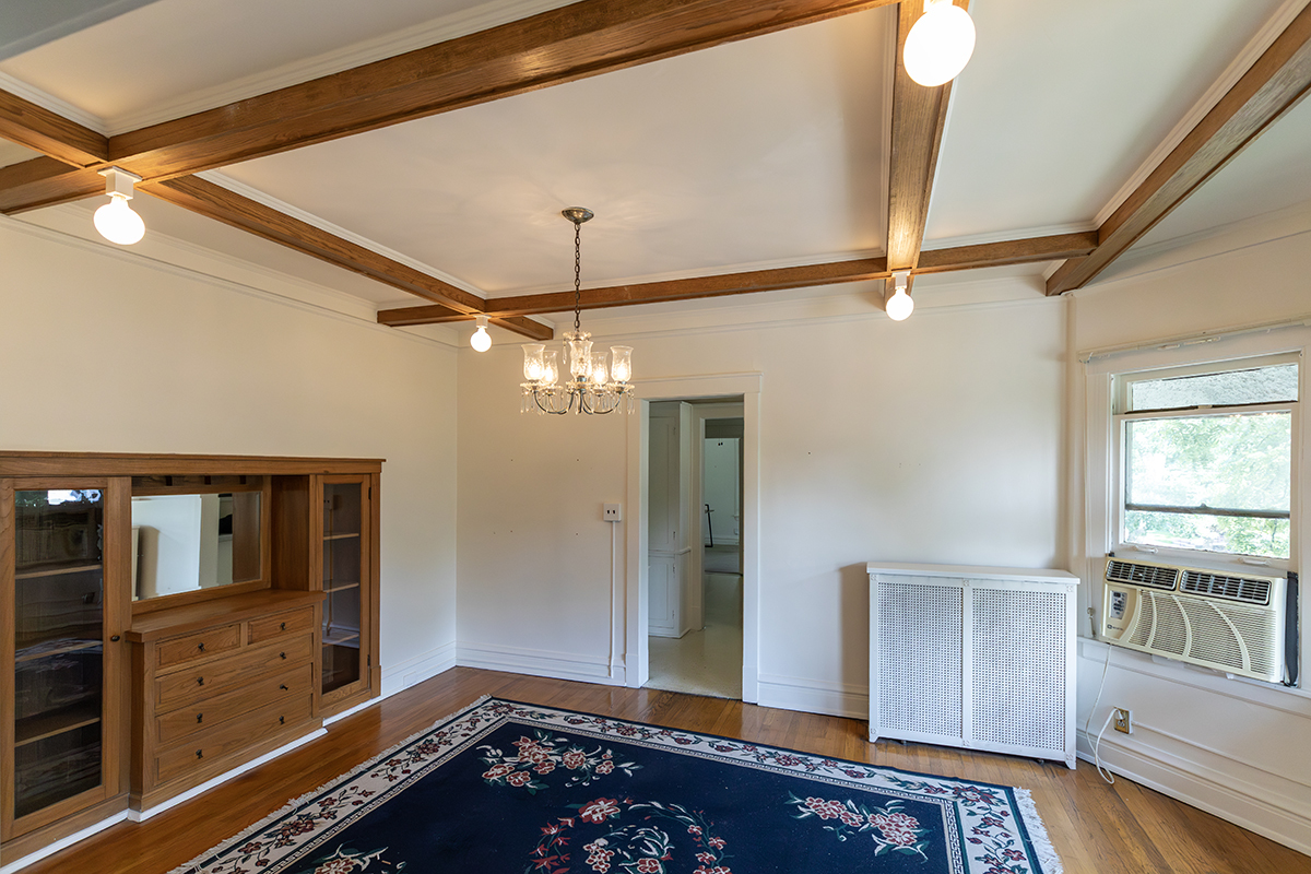 202 Ridgeland Avenue, Unit 2 Oak Park, IL 60302 - Photo 28 of 34 wooden floor in an empty room with a window