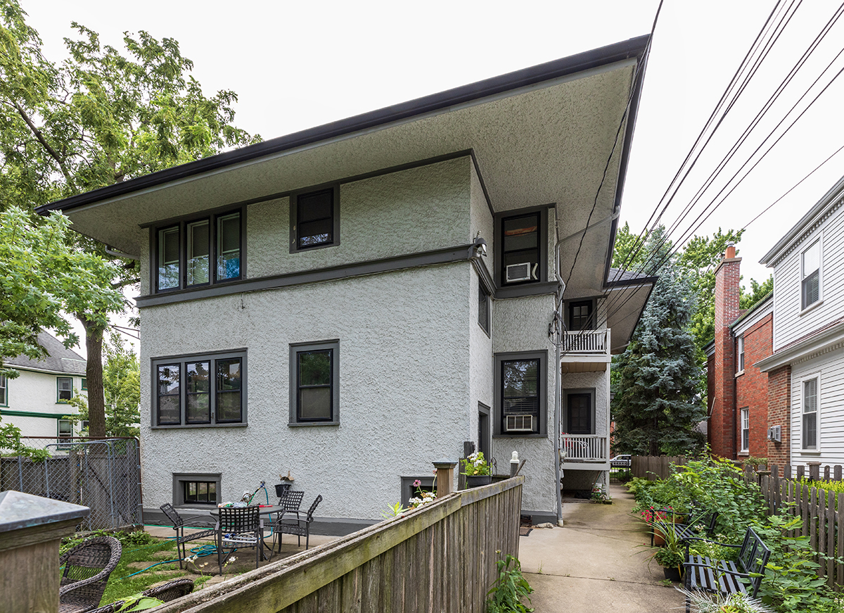 202 Ridgeland Avenue, Unit 2 Oak Park, IL 60302 - Photo 4 of 34 a front view of house and yard with seating space