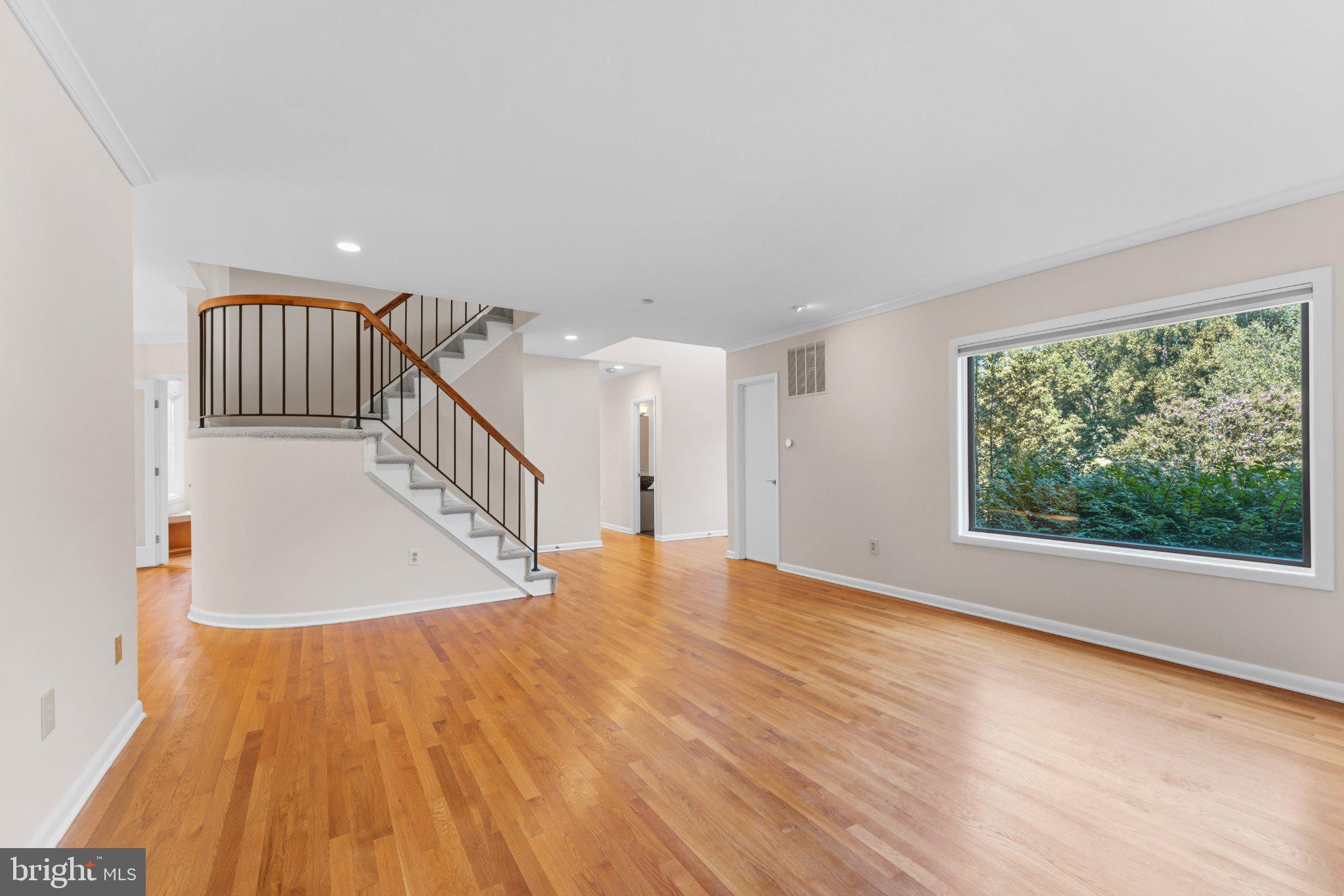 7337 Hooking Road McLean, VA 22101 - Photo 15 of 54 Gallery Image 15