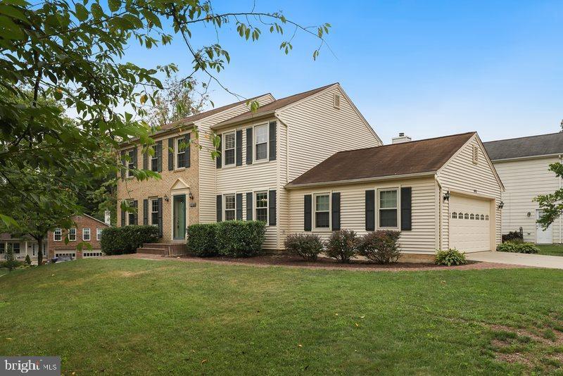 8811 Shadowlake Way Springfield, VA 22153 - Photo 2 of 48 Gallery Image 2