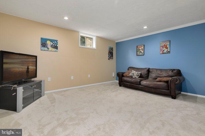 8811 Shadowlake Way Springfield, VA 22153 - Photo 40 of 48 Gallery Image 40