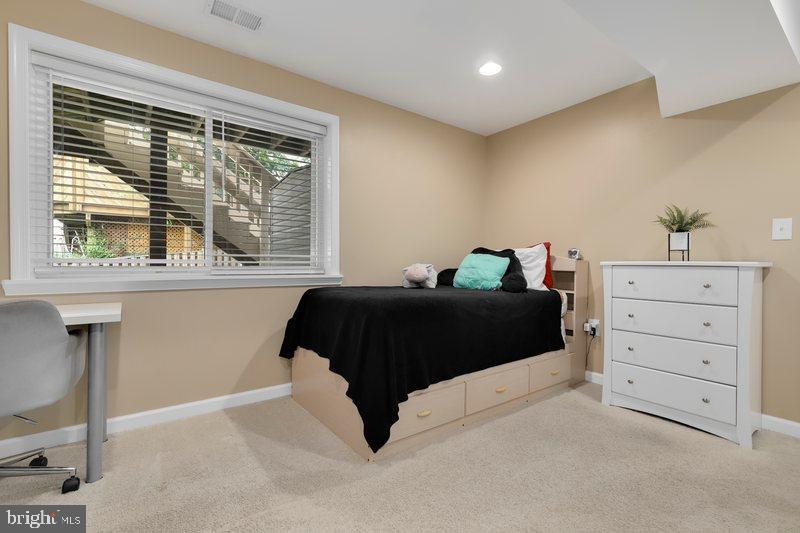 8811 Shadowlake Way Springfield, VA 22153 - Photo 44 of 48 Gallery Image 44
