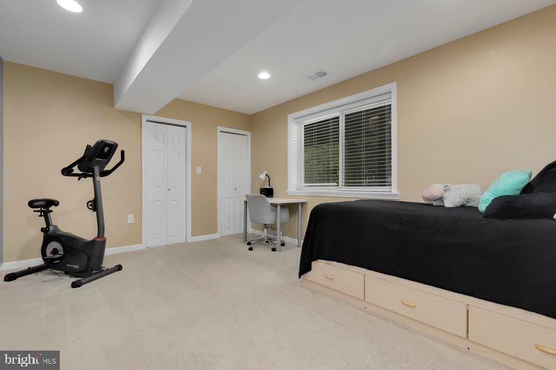 8811 Shadowlake Way Springfield, VA 22153 - Photo 45 of 48 Gallery Image 45