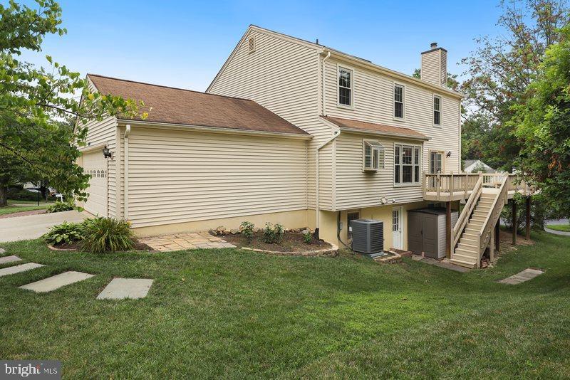 8811 Shadowlake Way Springfield, VA 22153 - Photo 47 of 48 Gallery Image 47