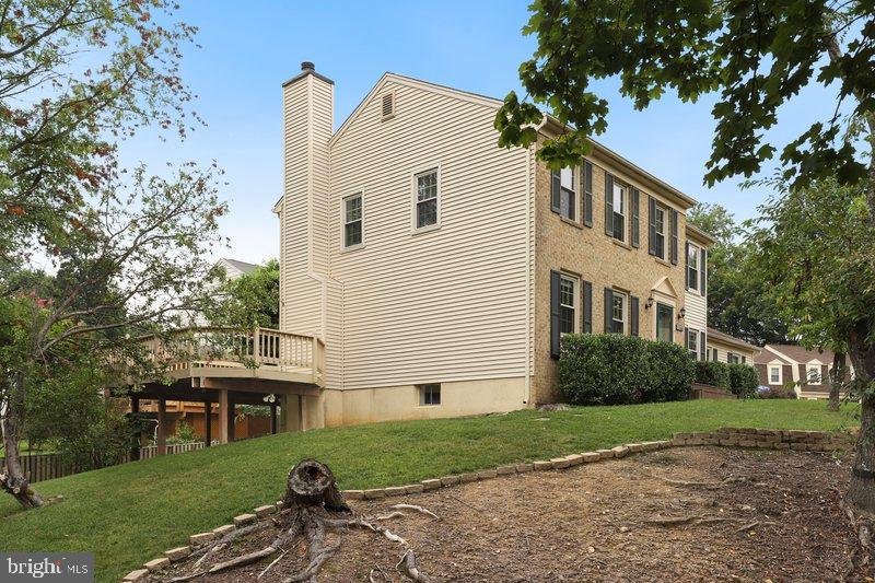 8811 Shadowlake Way Springfield, VA 22153 - Photo 48 of 48 Gallery Image 48