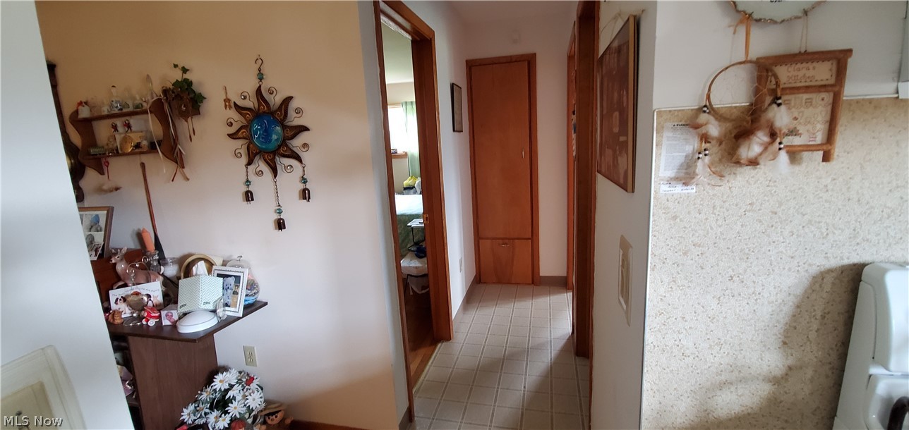 712 South Parrish Road Conneaut, OH 44030 - Photo 14 of 35