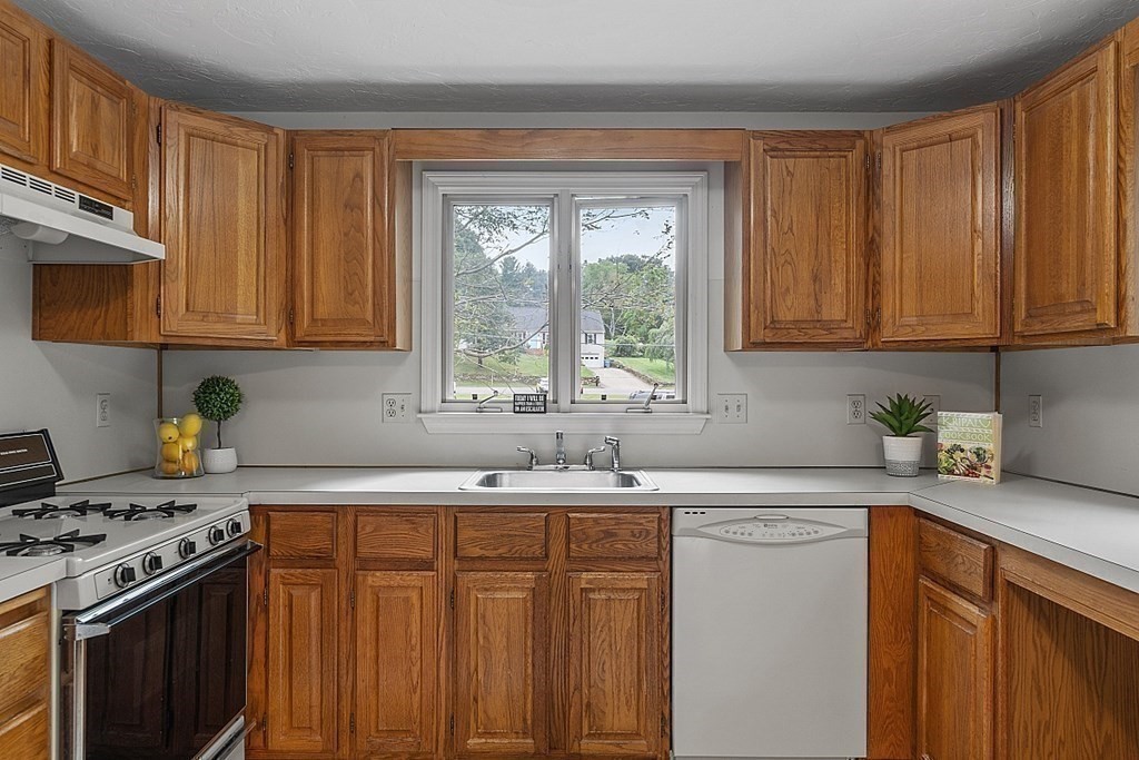125 Chapin Road, Unit 3C Hudson, MA 01749 - Photo 13 of 28 Gallery Image 13