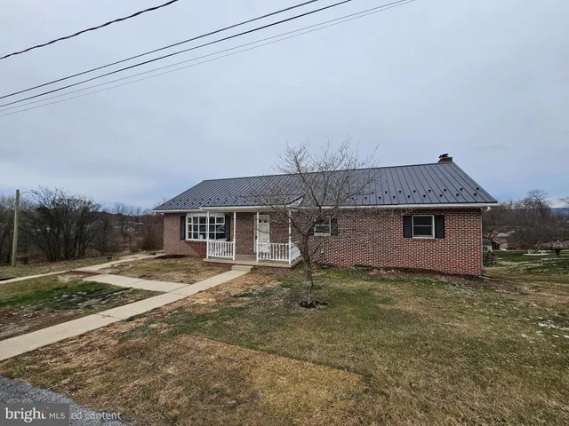 $399,900 | 315 Cherry Ln Drive, Chambersburg, PA 17202