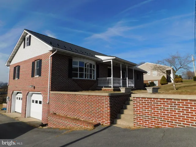 $399,900 | 315 Cherry Ln Drive, Chambersburg, PA 17202