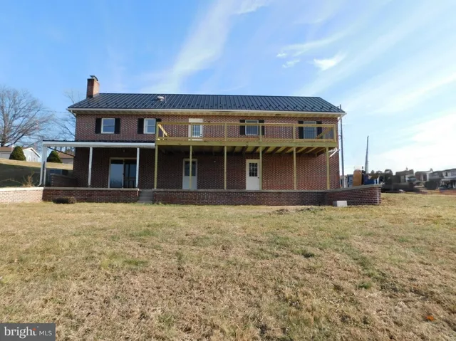 $399,900 | 315 Cherry Ln Drive, Chambersburg, PA 17202