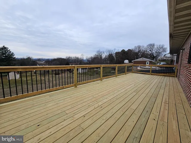 $399,900 | 315 Cherry Ln Drive, Chambersburg, PA 17202