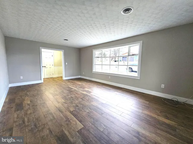 $399,900 | 315 Cherry Ln Drive, Chambersburg, PA 17202