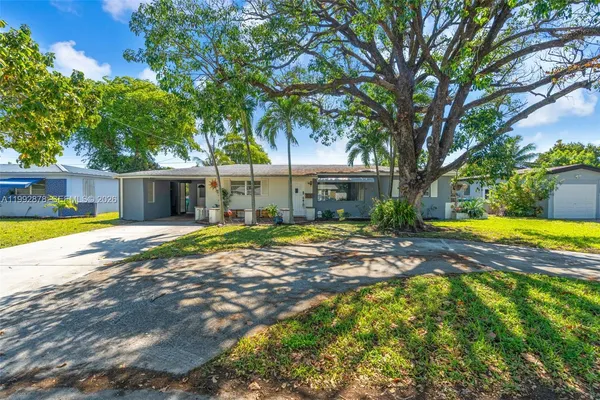 $530,000 | 2221 Alcazar Drive, Miramar, FL 33023